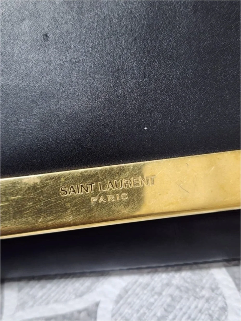 Authentic YVES SAINT LAURENT Smooth Calfskin Leather Lutetia Flap Clutch Bag Bla - Picture 5 of 12